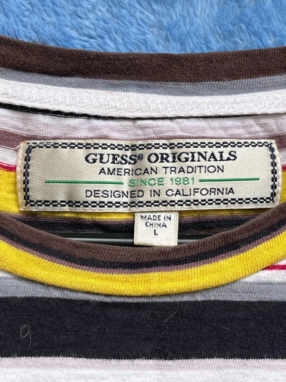 Guess Los Angeles Striped Embroidered T-Shirt Men’s Large - Picture 3 of 5